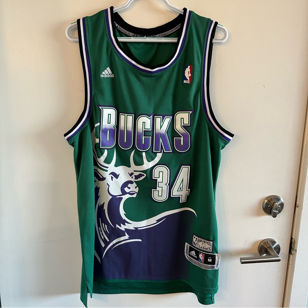 Ray Allen Vintage Milwaukee Bucks Jersey